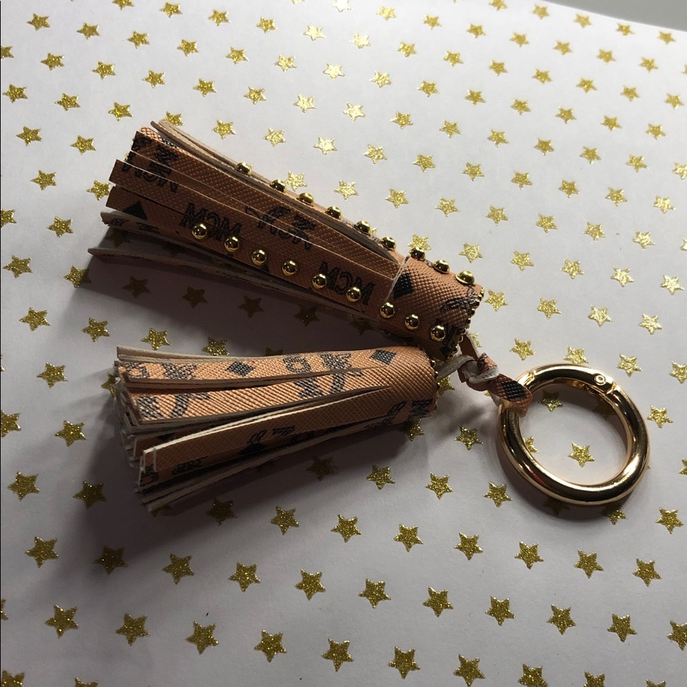 Tassel keychain ❤️
